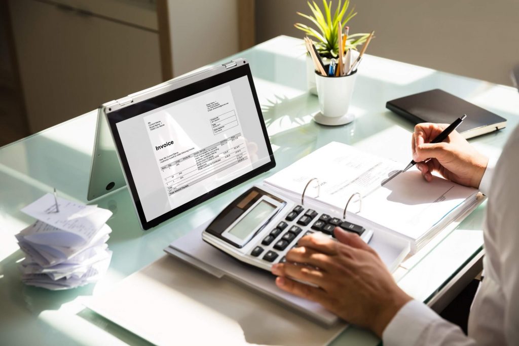 Completing VAT Invoices