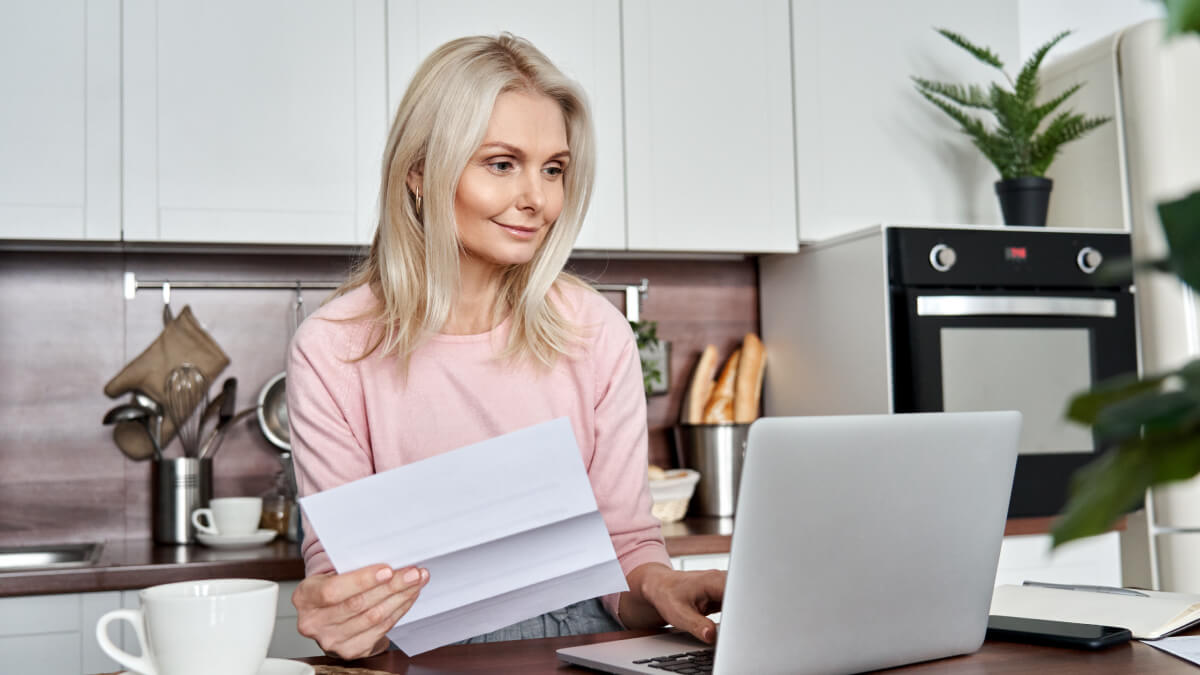Woman filing online taxes